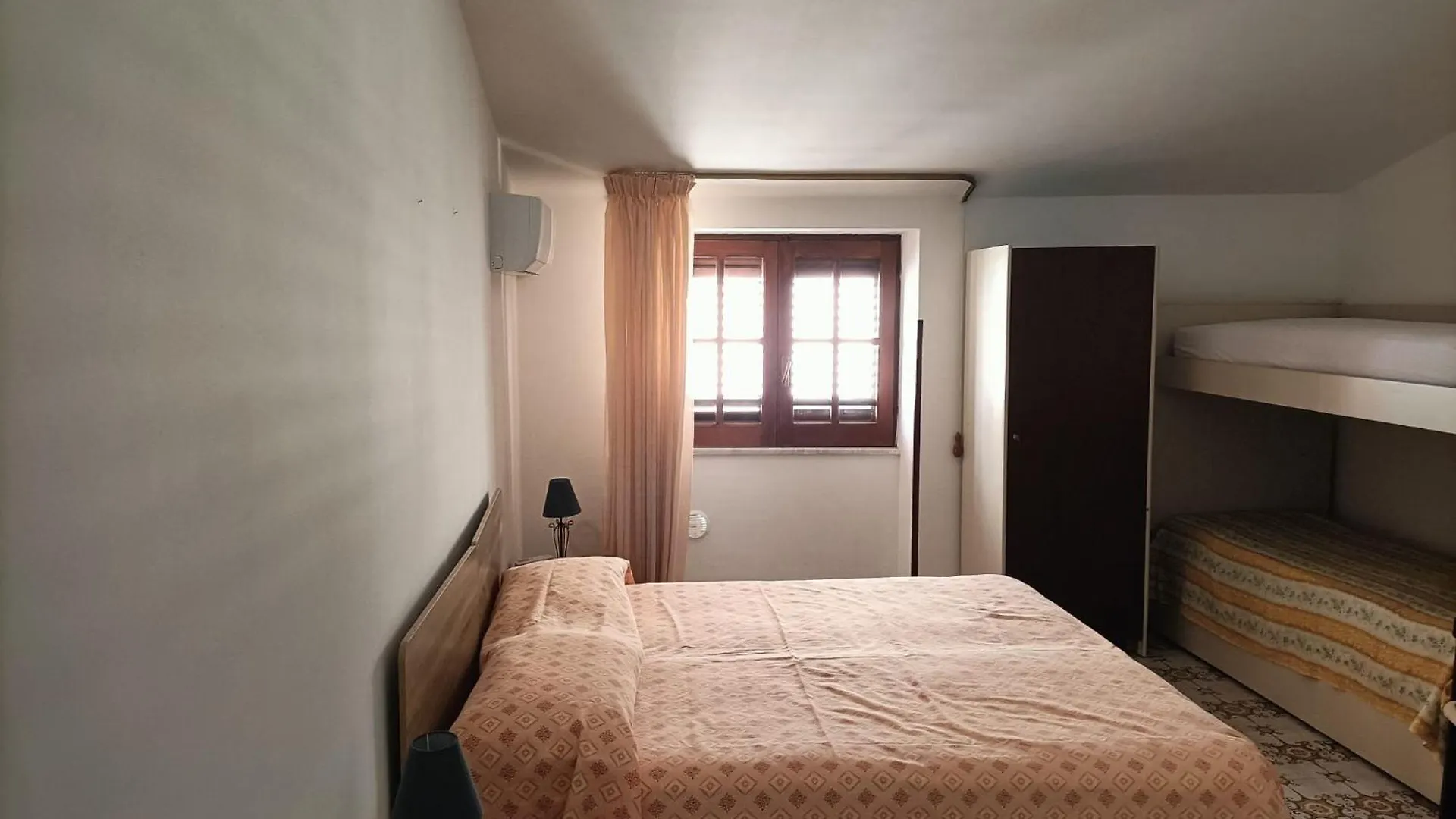 A Due Passi Dal Duomo Con Cucina Apartment Cefalu Italy